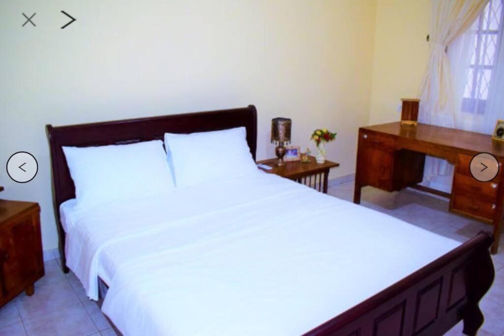 Reverie Hill Bungalow, קנדי מראה חיצוני תמונה